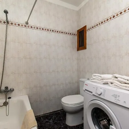 Apartment Blanquitas 2 *